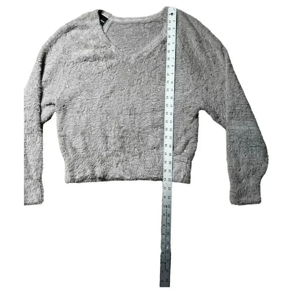 Express Womens Fuzzy Gray Oversized Sweater Soft Rhinestones V Neck Size XS - Picture 9 of 9